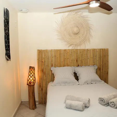 Dans Batisse Traditionnelle De La Et Terrasse Bali Апартаменты